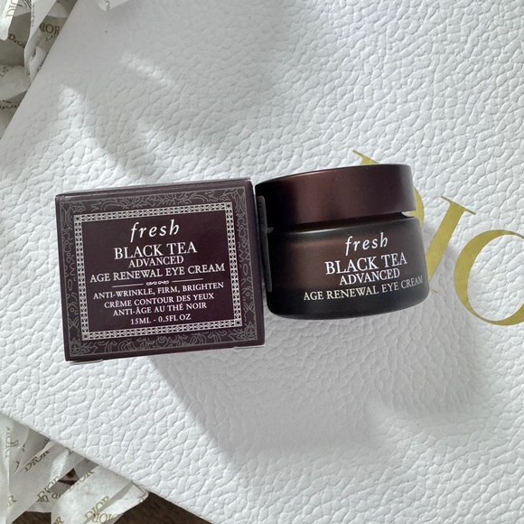 Fresh Black Tea Advanced Eye Cream - Dark Brown - Picture 1 of 7